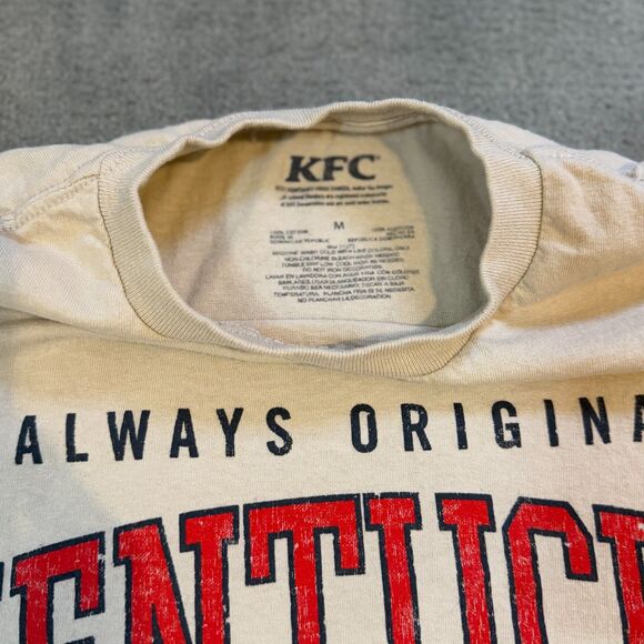 Retro Kentucky Fried Chicken KFC T-Shirt in Men's Medium - Picture 3 of 4